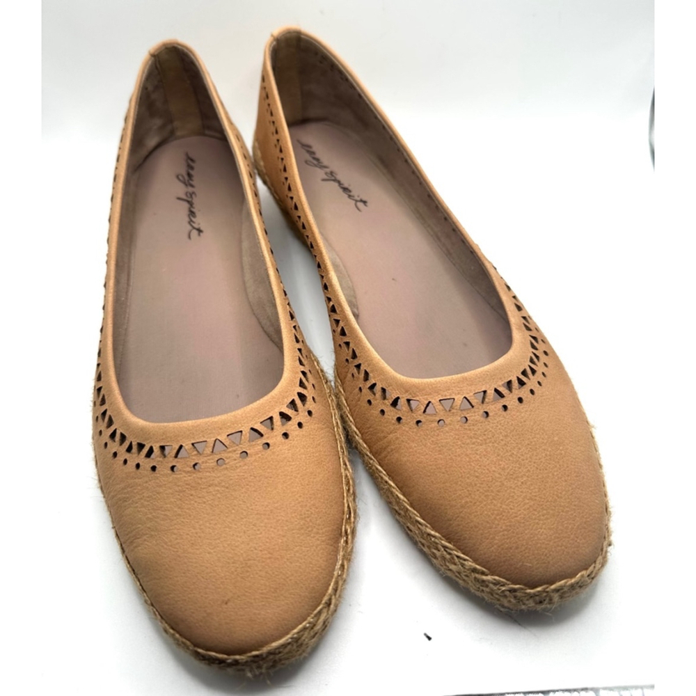 Easy Spirit Derely wedges Tan Flats Size 8 women's
